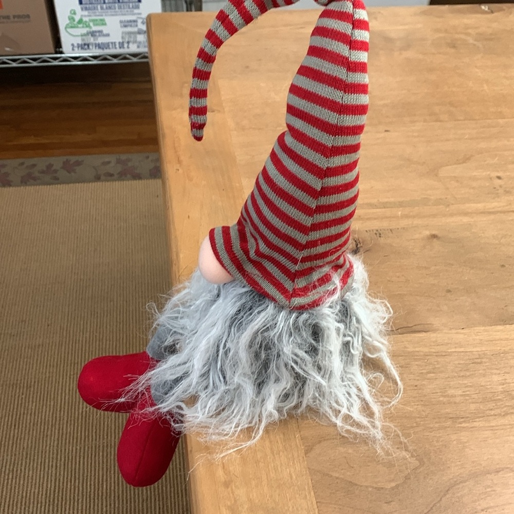Christmas Decor - Gnome - Picture 4 of 10